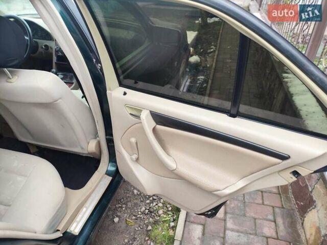 Зеленый Мерседес Ц-Класс, объемом двигателя 1.8 л и пробегом 300 тыс. км за 1999 $, фото 9 на Automoto.ua