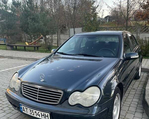 Зеленый Мерседес Ц-Класс, объемом двигателя 2 л и пробегом 196 тыс. км за 5300 $, фото 9 на Automoto.ua