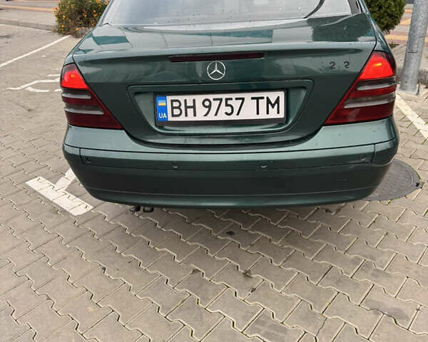 Зелений Мерседес Ц-Клас, об'ємом двигуна 2.2 л та пробігом 410 тис. км за 4000 $, фото 2 на Automoto.ua