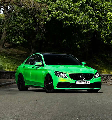 Зеленый Мерседес Ц-Класс, объемом двигателя 3.98 л и пробегом 99 тыс. км за 35000 $, фото 5 на Automoto.ua