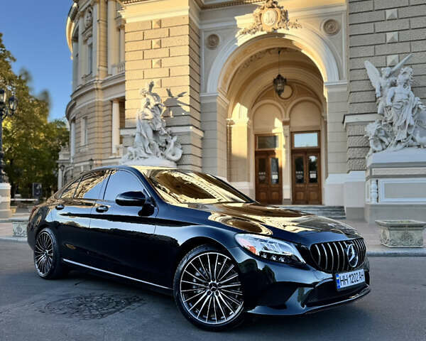 Мерседес Ц-Класс 2018 в Одессе на Automoto.ua Зеленый Мерседес Ц-Класс, объемом двигателя 1.99 л и пробегом 54 тыс. км за 35000 $, фото 9 на Automoto.ua