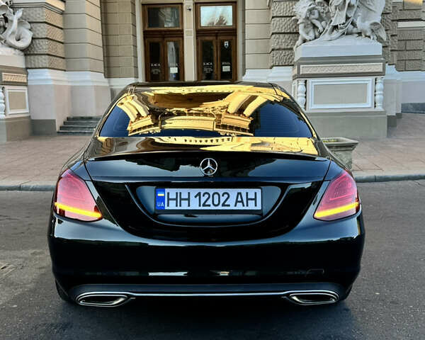 Мерседес Ц-Класс 2018 в Одессе на Automoto.ua Зеленый Мерседес Ц-Класс, объемом двигателя 1.99 л и пробегом 54 тыс. км за 35000 $, фото 10 на Automoto.ua