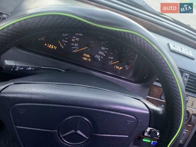 Мерседес Ц-Класс 1997 в Баштанке на Automoto.ua Зеленый Мерседес Ц-Класс, объемом двигателя 2.5 л и пробегом 436 тыс. км за 4200 $, фото 11 на Automoto.ua