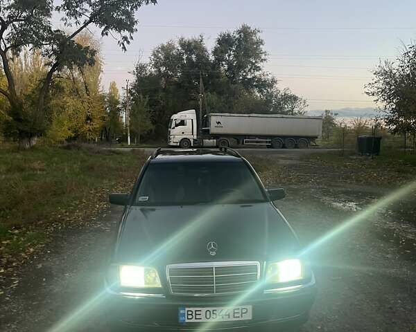 Мерседес Ц-Класс 1997 в Баштанке на Automoto.ua Зеленый Мерседес Ц-Класс, объемом двигателя 2.5 л и пробегом 436 тыс. км за 4200 $, фото 5 на Automoto.ua