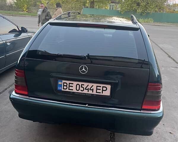Мерседес Ц-Класс 1997 в Баштанке на Automoto.ua Зеленый Мерседес Ц-Класс, объемом двигателя 2.5 л и пробегом 436 тыс. км за 4200 $, фото 4 на Automoto.ua