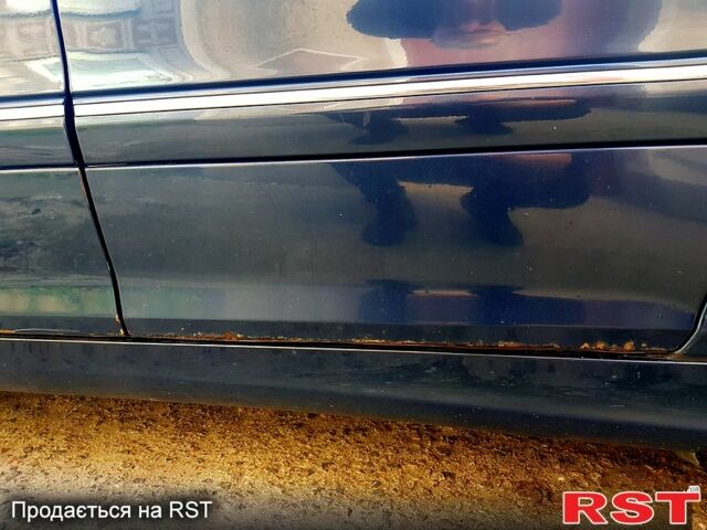 Зелений Мерседес Ц-Клас, об'ємом двигуна 2.1 л та пробігом 334 тис. км за 5500 $, фото 10 на Automoto.ua