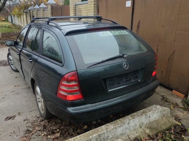 Зеленый Мерседес Ц-Класс, объемом двигателя 0 л и пробегом 240 тыс. км за 2800 $, фото 2 на Automoto.ua