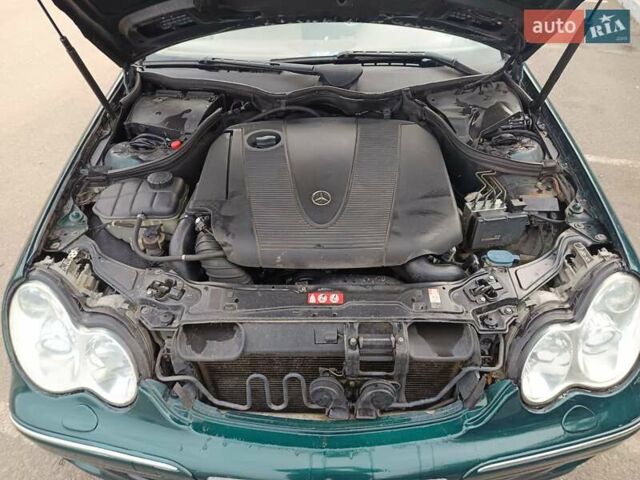Зеленый Мерседес Ц-Класс, объемом двигателя 2.15 л и пробегом 410 тыс. км за 7200 $, фото 21 на Automoto.ua