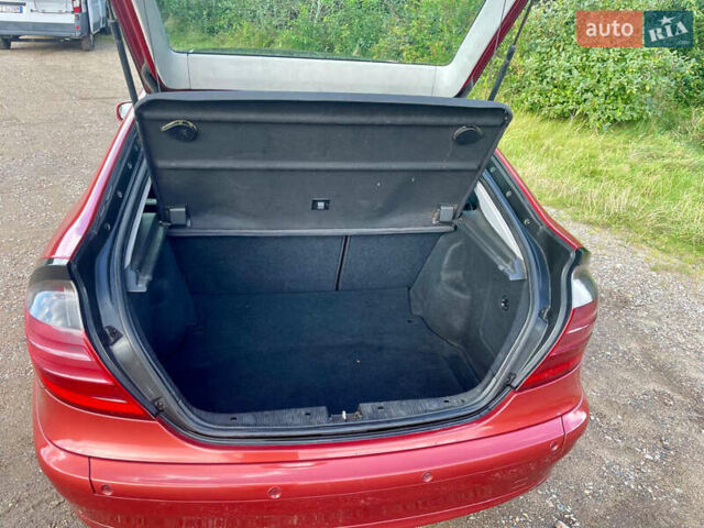 Оранжевый Мерседес Ц-Класс, объемом двигателя 2.15 л и пробегом 497 тыс. км за 4000 $, фото 7 на Automoto.ua