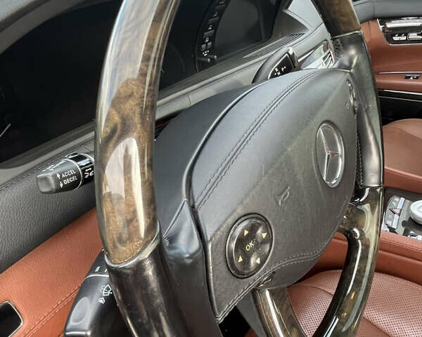 Білий Мерседес ЦЛ-клас, об'ємом двигуна 5.5 л та пробігом 140 тис. км за 15000 $, фото 31 на Automoto.ua