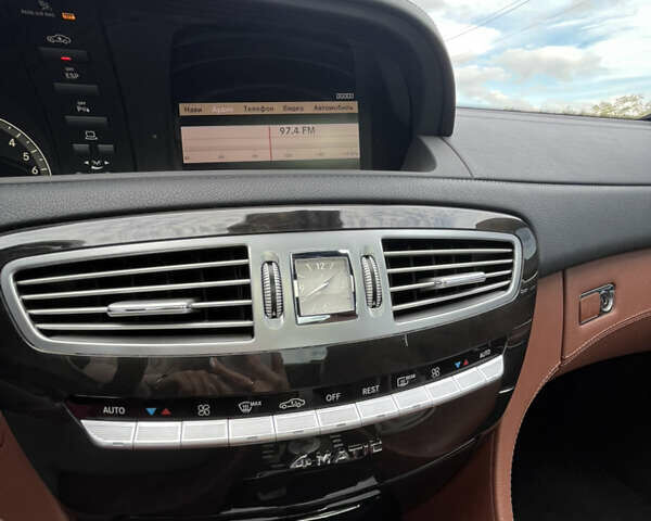 Білий Мерседес ЦЛ-клас, об'ємом двигуна 5.5 л та пробігом 140 тис. км за 15000 $, фото 12 на Automoto.ua