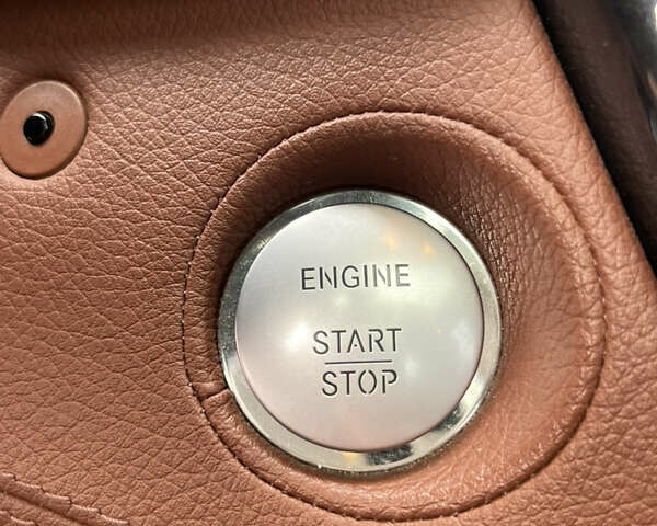 Белый Мерседес ЦЛ-класс, объемом двигателя 5.5 л и пробегом 140 тыс. км за 15000 $, фото 10 на Automoto.ua