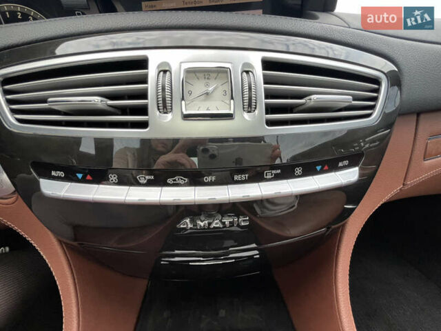 Белый Мерседес ЦЛ-класс, объемом двигателя 5.5 л и пробегом 140 тыс. км за 15000 $, фото 15 на Automoto.ua