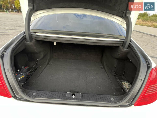 Білий Мерседес ЦЛ-клас, об'ємом двигуна 5.5 л та пробігом 140 тис. км за 15000 $, фото 26 на Automoto.ua