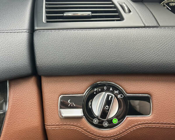 Белый Мерседес ЦЛ-класс, объемом двигателя 5.5 л и пробегом 140 тыс. км за 15000 $, фото 14 на Automoto.ua