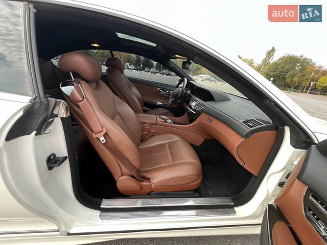 Белый Мерседес ЦЛ-класс, объемом двигателя 5.5 л и пробегом 140 тыс. км за 15000 $, фото 23 на Automoto.ua