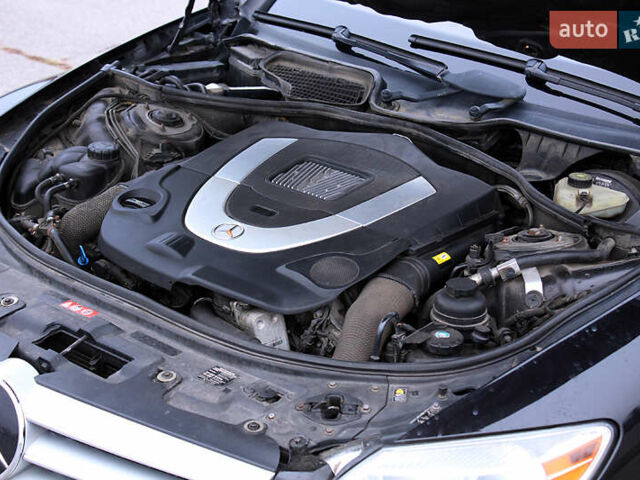 Черный Мерседес ЦЛ-класс, объемом двигателя 5.51 л и пробегом 232 тыс. км за 15500 $, фото 30 на Automoto.ua