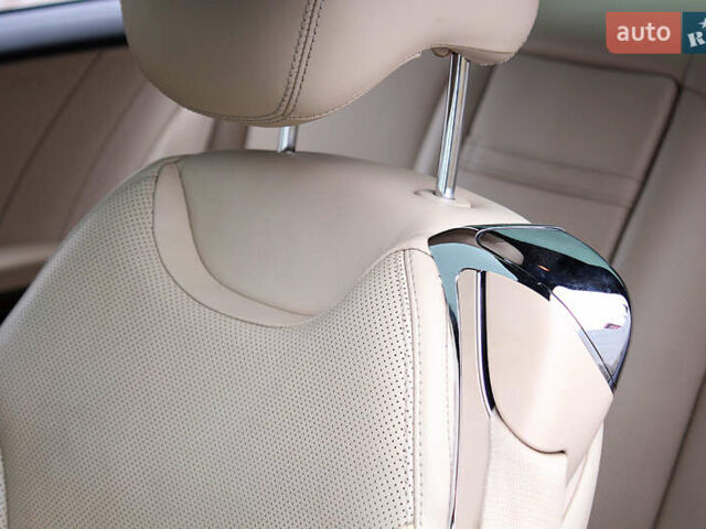 Черный Мерседес ЦЛ-класс, объемом двигателя 5.51 л и пробегом 232 тыс. км за 15500 $, фото 20 на Automoto.ua