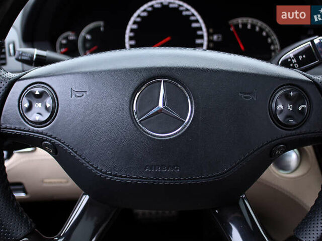 Черный Мерседес ЦЛ-класс, объемом двигателя 5.51 л и пробегом 232 тыс. км за 15500 $, фото 16 на Automoto.ua