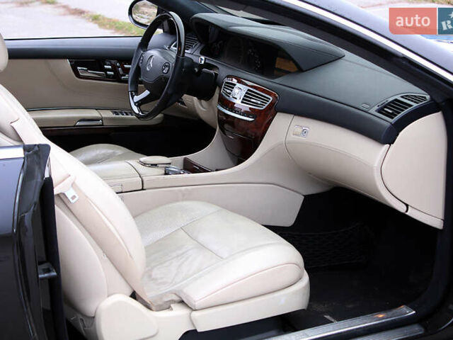 Черный Мерседес ЦЛ-класс, объемом двигателя 5.51 л и пробегом 232 тыс. км за 15500 $, фото 15 на Automoto.ua