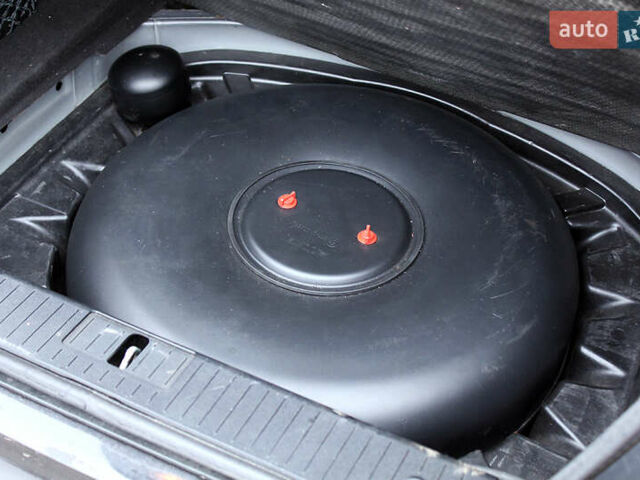 Черный Мерседес ЦЛ-класс, объемом двигателя 5.51 л и пробегом 232 тыс. км за 15500 $, фото 24 на Automoto.ua