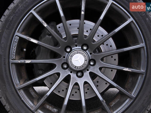 Черный Мерседес ЦЛ-класс, объемом двигателя 5.51 л и пробегом 232 тыс. км за 15500 $, фото 35 на Automoto.ua