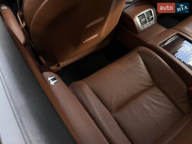 Черный Мерседес ЦЛ-класс, объемом двигателя 5.5 л и пробегом 145 тыс. км за 17000 $, фото 41 на Automoto.ua