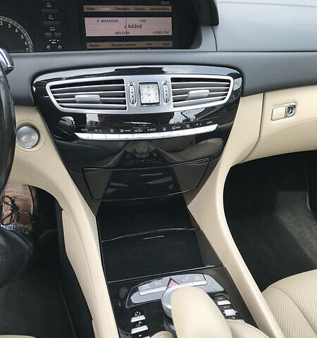 Черный Мерседес ЦЛ-класс, объемом двигателя 5.5 л и пробегом 126 тыс. км за 20000 $, фото 13 на Automoto.ua