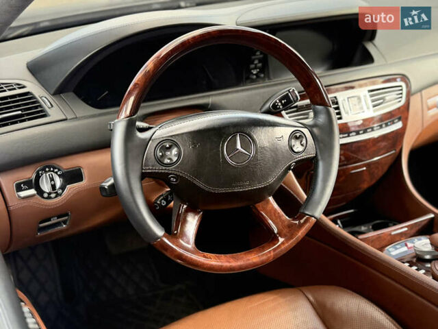 Черный Мерседес ЦЛ-класс, объемом двигателя 5.5 л и пробегом 145 тыс. км за 17000 $, фото 26 на Automoto.ua