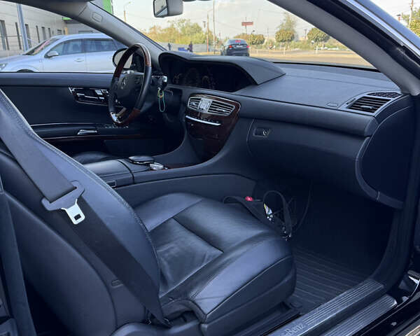 Черный Мерседес ЦЛ-класс, объемом двигателя 5.5 л и пробегом 130 тыс. км за 19500 $, фото 14 на Automoto.ua