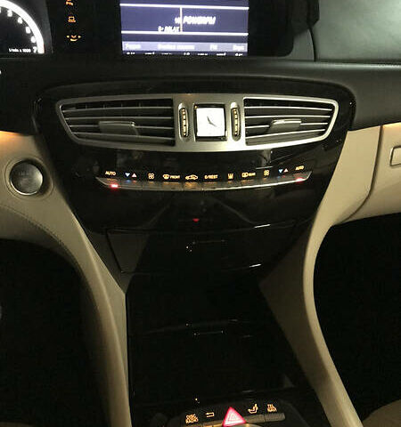 Черный Мерседес ЦЛ-класс, объемом двигателя 5.5 л и пробегом 126 тыс. км за 20000 $, фото 47 на Automoto.ua