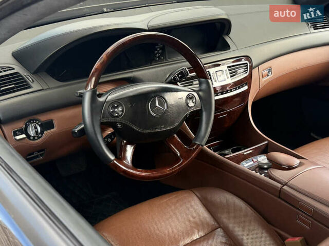 Черный Мерседес ЦЛ-класс, объемом двигателя 5.5 л и пробегом 145 тыс. км за 17000 $, фото 27 на Automoto.ua