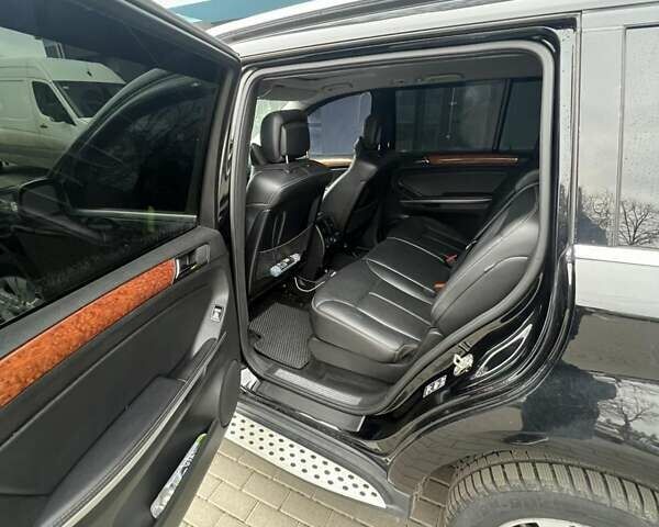 Черный Мерседес ЦЛ-класс, объемом двигателя 3 л и пробегом 390 тыс. км за 14300 $, фото 11 на Automoto.ua