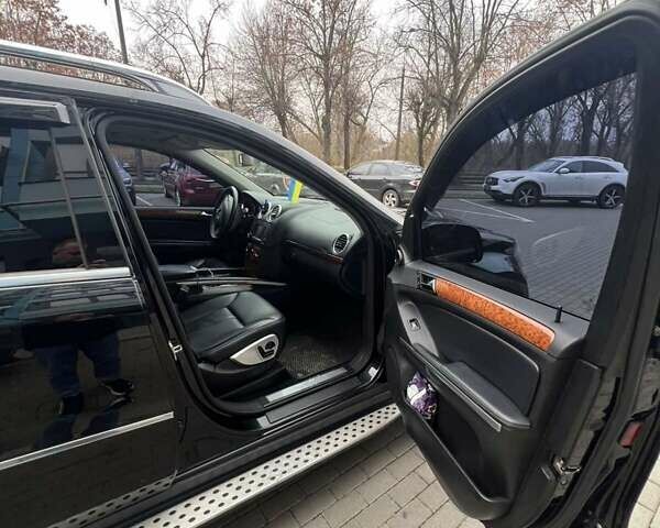 Черный Мерседес ЦЛ-класс, объемом двигателя 3 л и пробегом 390 тыс. км за 14300 $, фото 6 на Automoto.ua