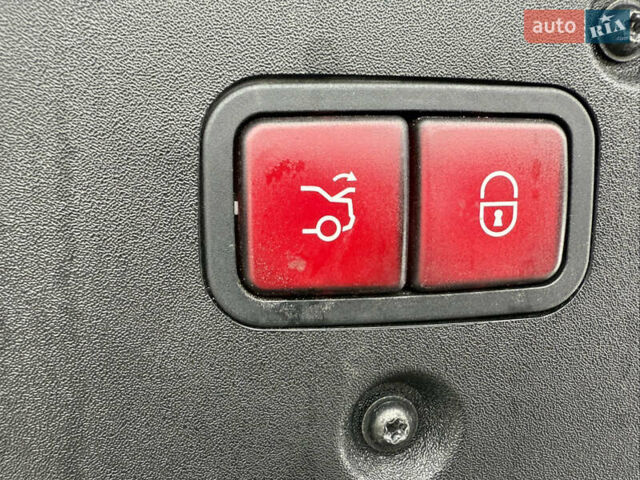 Чорний Мерседес ЦЛ-клас, об'ємом двигуна 6.3 л та пробігом 95 тис. км за 19499 $, фото 63 на Automoto.ua