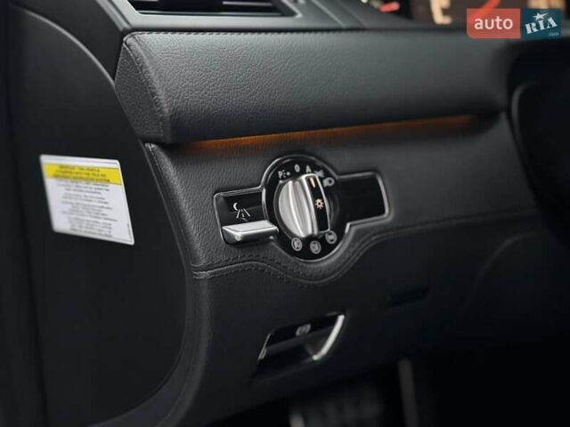 Черный Мерседес ЦЛ-класс, объемом двигателя 6.21 л и пробегом 95 тыс. км за 18900 $, фото 58 на Automoto.ua