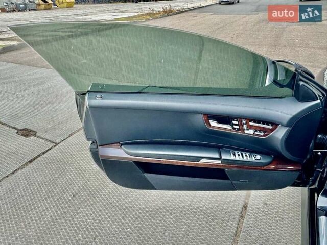 Чорний Мерседес ЦЛ-клас, об'ємом двигуна 5.46 л та пробігом 197 тис. км за 16900 $, фото 41 на Automoto.ua