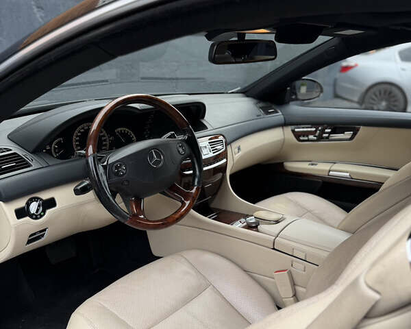 Чорний Мерседес ЦЛ-клас, об'ємом двигуна 5.5 л та пробігом 251 тис. км за 13333 $, фото 9 на Automoto.ua