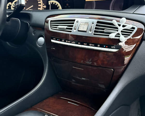 Чорний Мерседес ЦЛ-клас, об'ємом двигуна 5.5 л та пробігом 216 тис. км за 13999 $, фото 46 на Automoto.ua