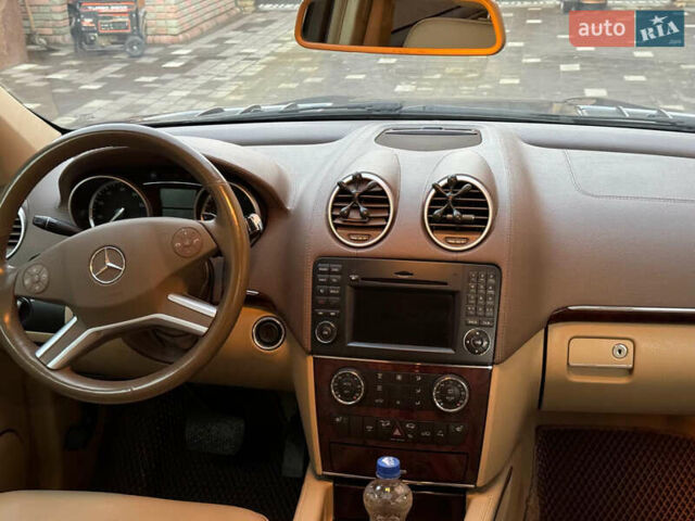 Черный Мерседес ЦЛ-класс, объемом двигателя 0 л и пробегом 181 тыс. км за 19500 $, фото 7 на Automoto.ua