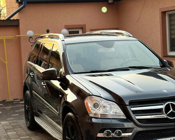 Черный Мерседес ЦЛ-класс, объемом двигателя 0 л и пробегом 181 тыс. км за 19500 $, фото 2 на Automoto.ua