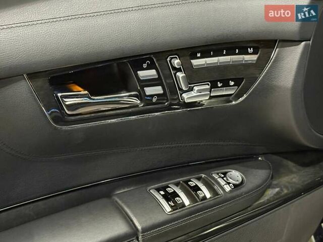 Черный Мерседес ЦЛ-класс, объемом двигателя 5.5 л и пробегом 63 тыс. км за 22290 $, фото 10 на Automoto.ua