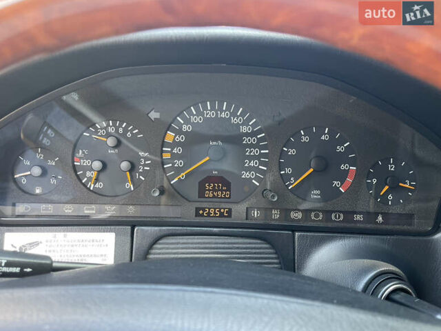 Серый Мерседес ЦЛ-класс, объемом двигателя 5.99 л и пробегом 64 тыс. км за 55000 $, фото 10 на Automoto.ua