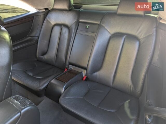 Серый Мерседес ЦЛ-класс, объемом двигателя 5 л и пробегом 203 тыс. км за 9500 $, фото 12 на Automoto.ua