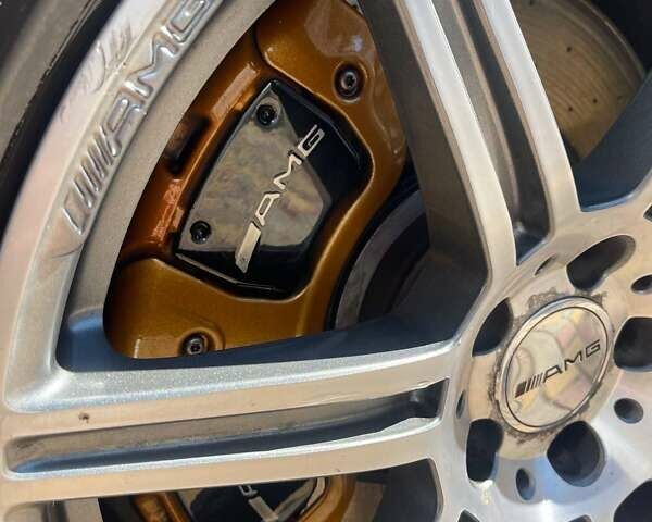 Серый Мерседес ЦЛ-класс, объемом двигателя 5.5 л и пробегом 225 тыс. км за 15000 $, фото 11 на Automoto.ua