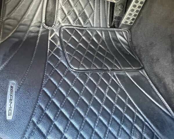 Серый Мерседес ЦЛ-класс, объемом двигателя 5.5 л и пробегом 225 тыс. км за 15000 $, фото 44 на Automoto.ua