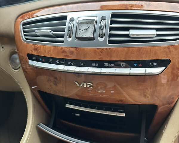 Синий Мерседес ЦЛ-класс, объемом двигателя 5.51 л и пробегом 114 тыс. км за 15000 $, фото 24 на Automoto.ua