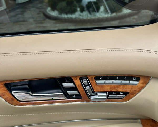 Синий Мерседес ЦЛ-класс, объемом двигателя 5.51 л и пробегом 114 тыс. км за 15000 $, фото 58 на Automoto.ua