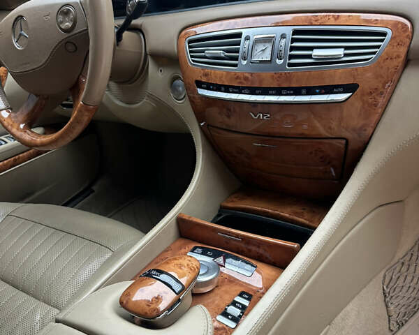 Синий Мерседес ЦЛ-класс, объемом двигателя 5.51 л и пробегом 114 тыс. км за 15000 $, фото 23 на Automoto.ua