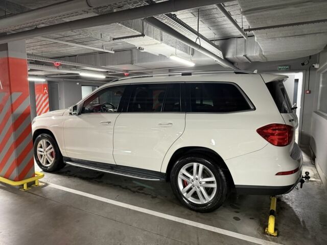 Белый Мерседес ЦЛ, объемом двигателя 3 л и пробегом 235 тыс. км за 23500 $, фото 12 на Automoto.ua